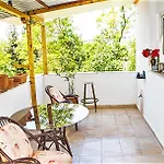 Jukebox 2 Bedrooms - Big Balcony *