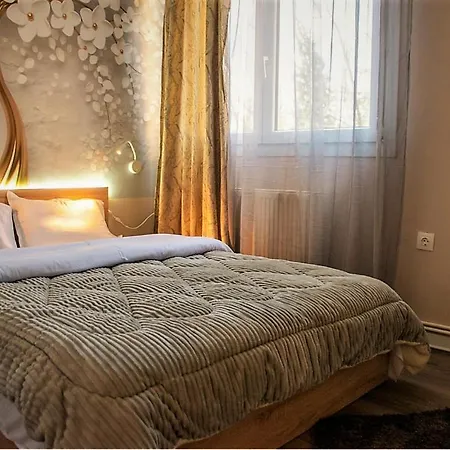 Jukebox 2 Bedrooms - Big Balcony * Thessaloniki