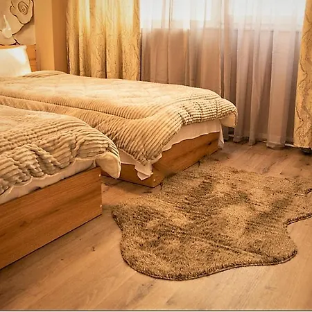 Jukebox 2 Bedrooms - Big Balcony Apartment